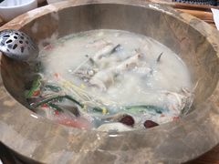 -七采菌园·野生菌石锅鱼(环城北路店)