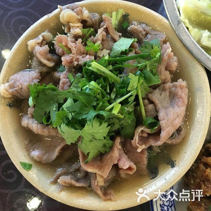 冯四娘跷脚牛肉乐山名小吃