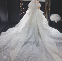 点击看大图 -GRACE KELLY婚纱与礼服(北京店)
