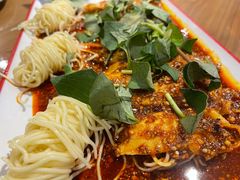 -有红鸡毛店·川菜(建设路店)