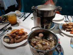 -领鲜活海鲜榴莲自助火锅(东门店)