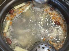 -濠轩阁特色生蚝火锅(水湾路店)