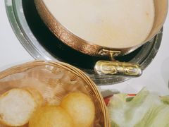 -洪氏嗨捞·广东猪肚鸡·椰子鸡火锅(西咸万象城店)