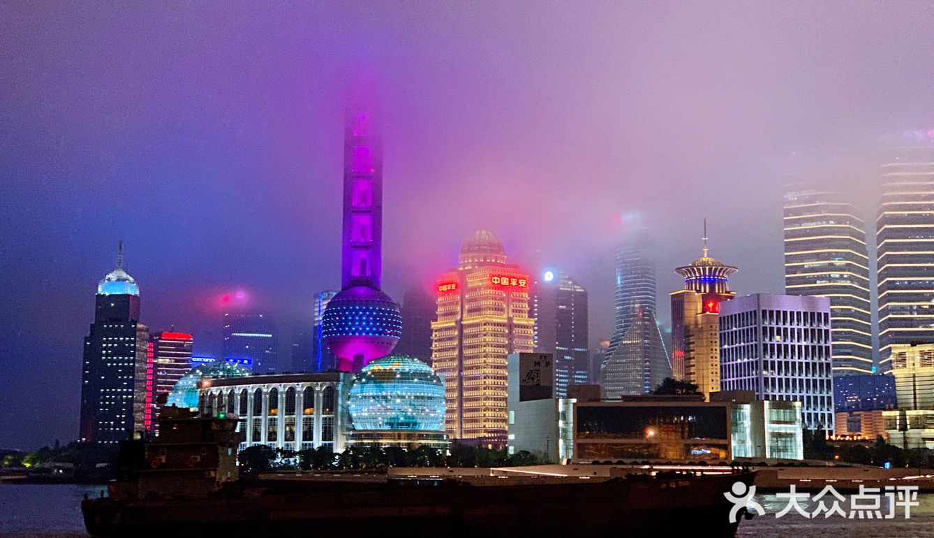必去景点 | 外滩雨夜的另一番景色！