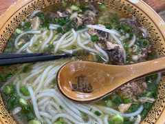 -正宗李家土鸡米线店