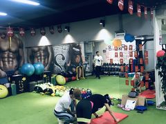 -征成健身连锁私教工作室(九公里店)