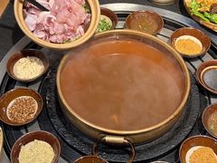 -阿山卓·野生菌火锅·纳西火塘烤肉