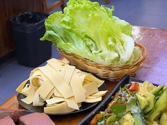 -曹丞相·地锅鸡·地锅鱼(武林店)