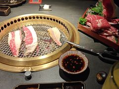 -铭牛烧肉·和牛海鲜自助(高新月牙湖店)