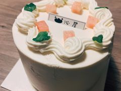 四寸白桃乌龙蛋糕-沁屋面包店(人民东路店)