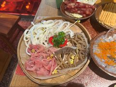 -赵美丽·重庆社区火锅·直营店(火车东站·中豪国际店)