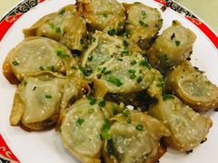 生煎馄饨-小实惠嘉(威海路店)