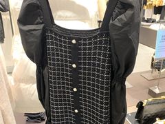 -URBAN REVIVO(七宝领展广场店)