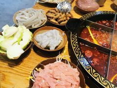 -仁虎老火锅(黄泥磅店)