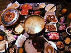 -三人行骨头王火锅(长寿店)