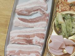 -金会长自助海鲜·烤肉(人民广场店)