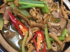 金针菇小肠煲-百家福海鲜排档·闽菜·家宴(斗西路口店)