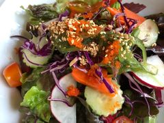 -Chom Cafe and Restaurant