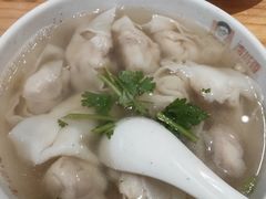 -南城香·饭香串香馄饨香(青年路店)
