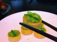 鱼子酱石榴包-甄御•海鲜新青岛菜(麦岛店)