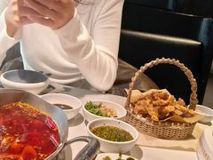 -左庭右院鲜牛肉火锅(金山万达店)