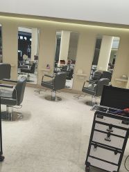 -Mentor Hair Salon