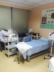 -苗方清颜专业祛痘连锁机构