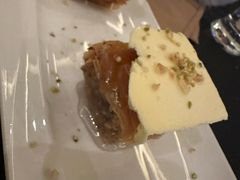 -Efes Turkish & Mediterranean Cuisine 艾菲斯餐厅(陆家嘴店)