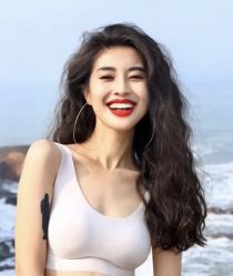 -苑苑发型设计