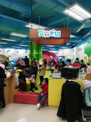 -莫莉幻想儿童乐园(武汉保利广场店)