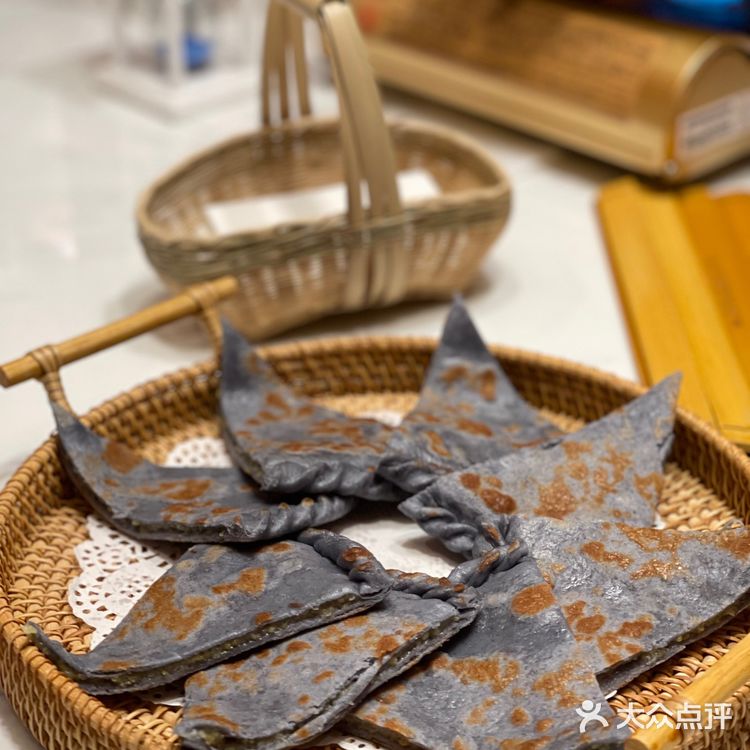 反正来这里吃菜，涨姿势