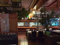 -八府香鸭·啫啫煲(华山路店)