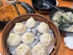 -莱莱小笼·乔艾