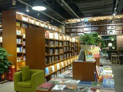 -博览书店(越秀悦汇天地店)