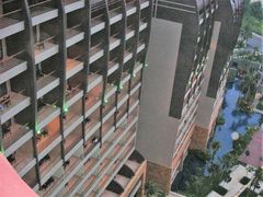 -三亚湾海居铂尔曼度假酒店