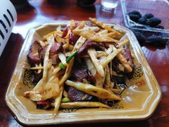 -苗湘食府(十年店)