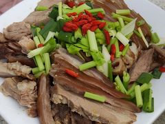 -墨脱石锅椰子鸡•香草鸭•东山羊(大东海店)