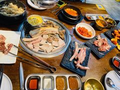 -·缸桶屋·韩式牛肋条自助烤肉(西湖D11店)