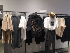 -URBAN REVIVO(西安Momopark店)