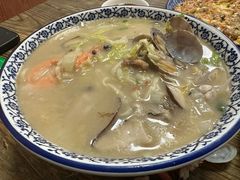 -一路飘香面馆