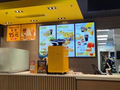-麦当劳(轻轨曹杨路店)