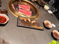 -铭牛烧肉·和牛海鲜自助(高新月牙湖店)