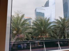 -大中华希尔顿酒店-念自助餐·嗨啤·小龙虾