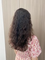 -娇点芭莎·烫染形象设计
