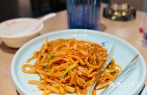 Spicy Pickled Radish Stir-Fried Noodles