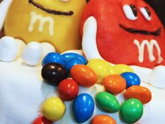 M&M巧克力豆蛋糕-怡廊(上海漕河泾万丽酒店)