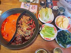 -萍姐火锅·公路夜市(武汉首店)