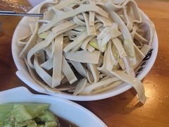 凉拌豆腐皮-四禧精酿铜锅涮肉·烧烤工场(大明湖店)