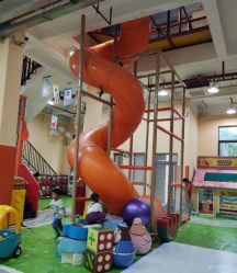 -动力星球家庭亲子游乐中心