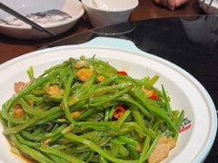 -东口码头·烧鸽子·鱼头泡饼·地方菜(金鹰悦城店)